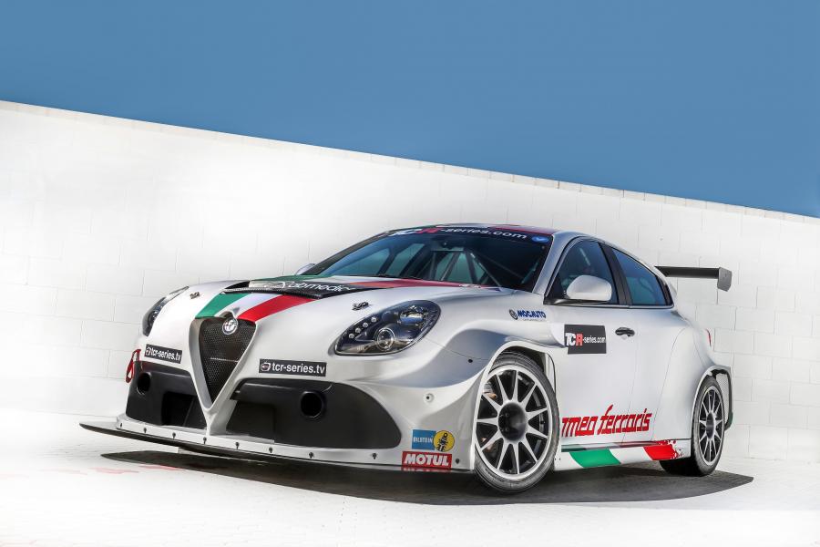  Alfa Romeo Giulietta TCR by Romeo Ferraris (940) 2016 года  (фото 1 из 40)
